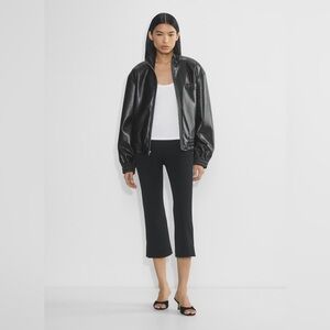 Aritzia Carmen Capri Pant